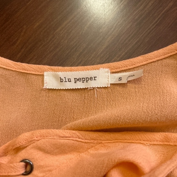 BLU PEPPER Tops size Small - Picture 4 of 9